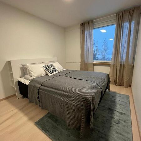 Ylimmaen Kerroksen Tilava Kolmio Jokinaekymaellae Apartment Rovaniemi Bagian luar foto