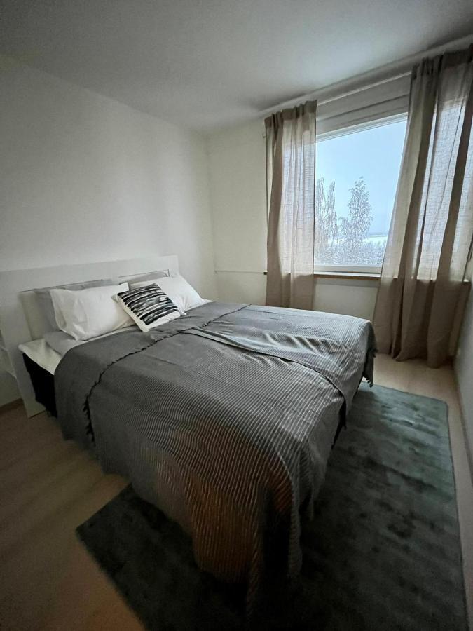 Ylimmaen Kerroksen Tilava Kolmio Jokinaekymaellae Apartment Rovaniemi Bagian luar foto