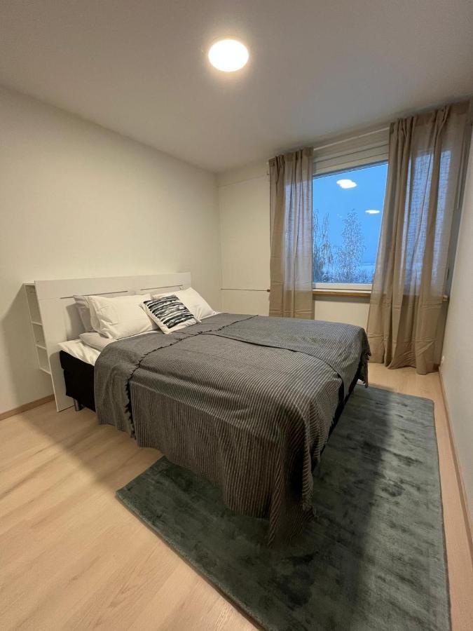 Ylimmaen Kerroksen Tilava Kolmio Jokinaekymaellae Apartment Rovaniemi Bagian luar foto